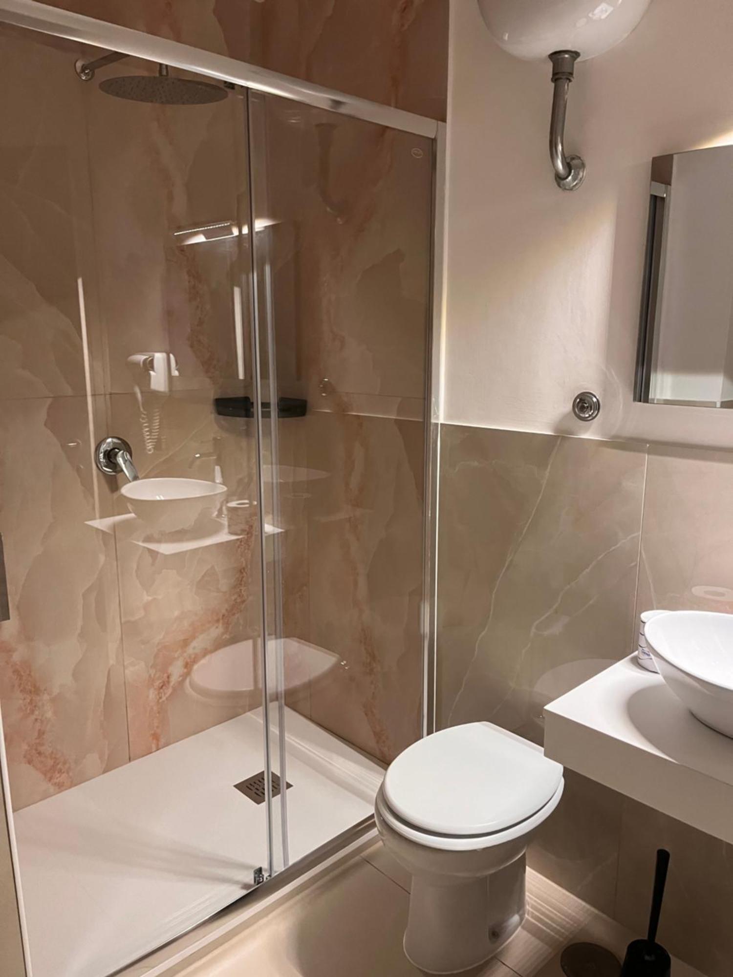 International Hotels Неаполь Экстерьер фото