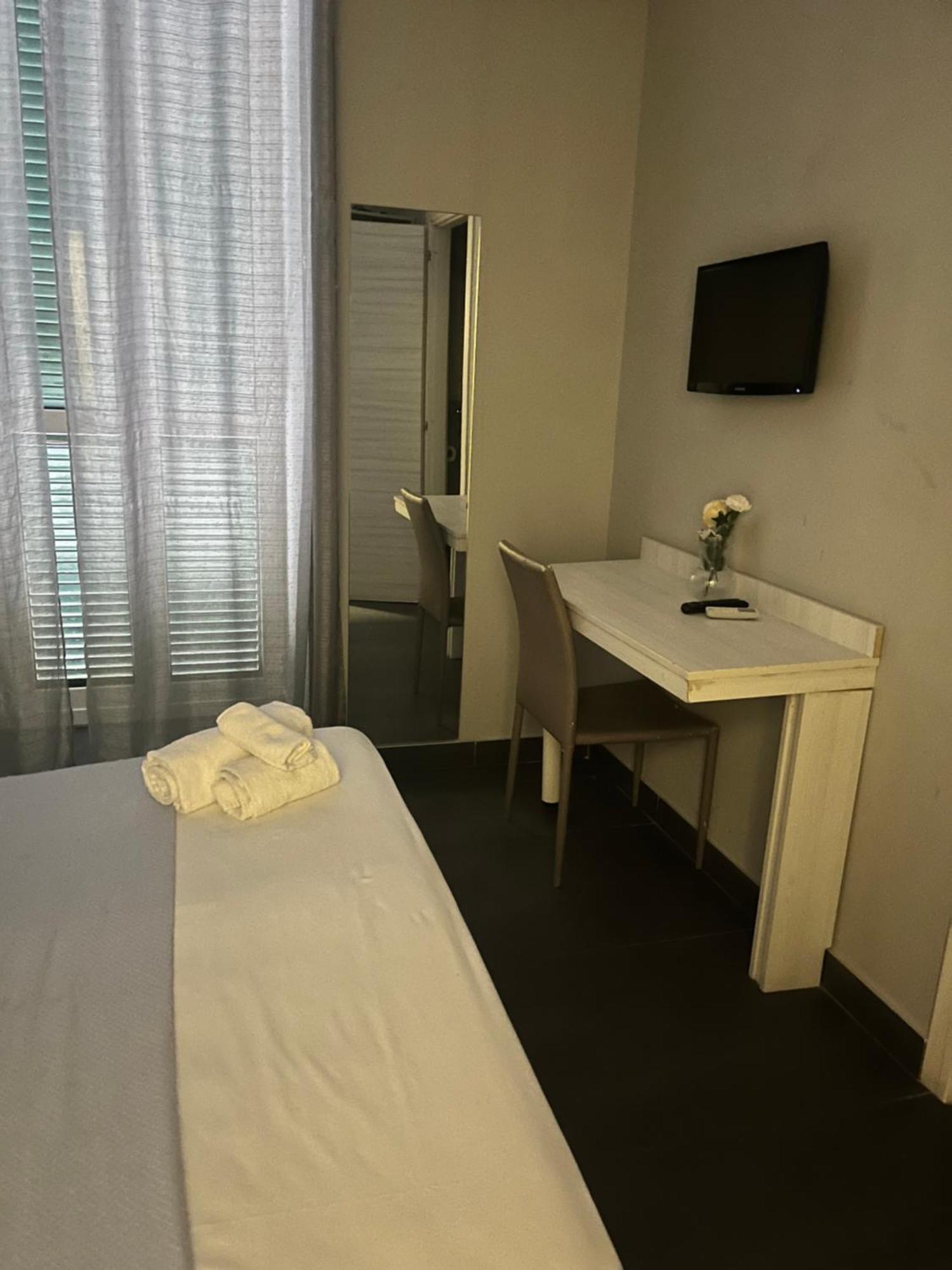 International Hotels Неаполь Экстерьер фото
