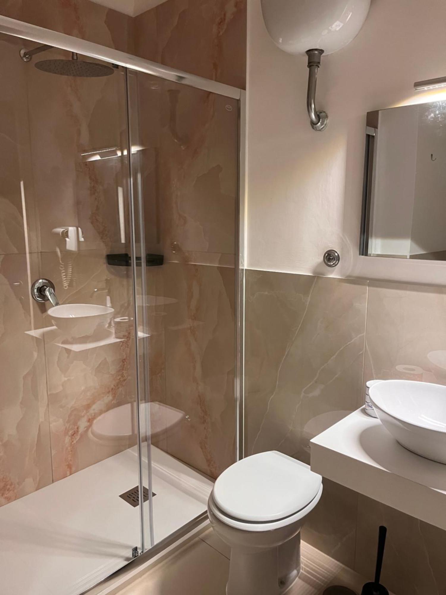 International Hotels Неаполь Экстерьер фото